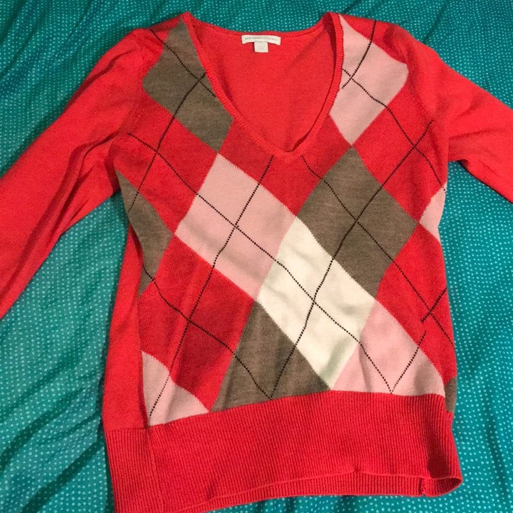 hot pink V-neck prep sweater